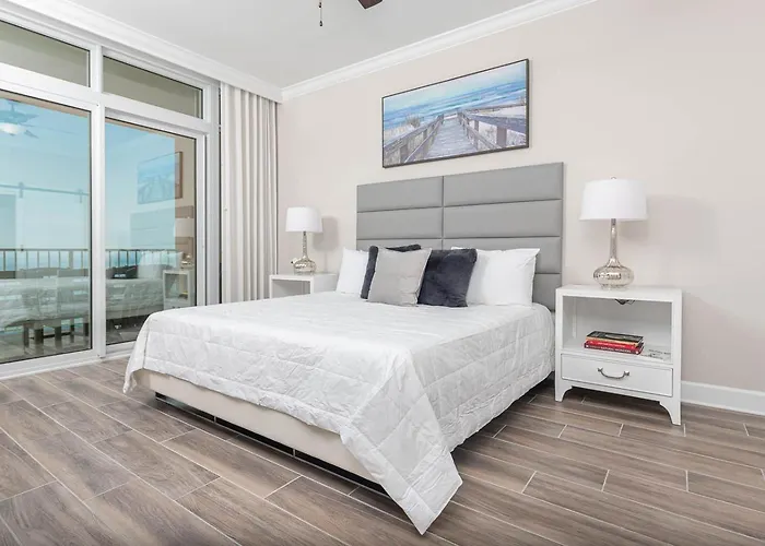 Phoenix Gulf Towers 2704