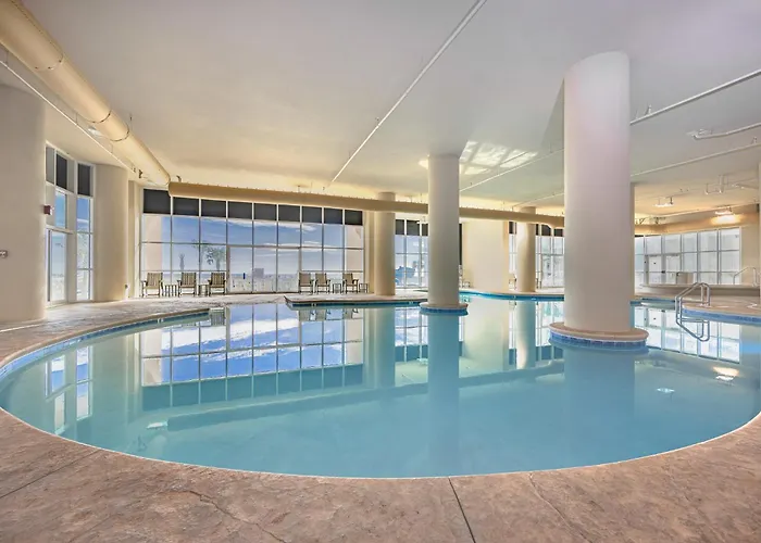 Phoenix Gulf Towers 2704 Apartment